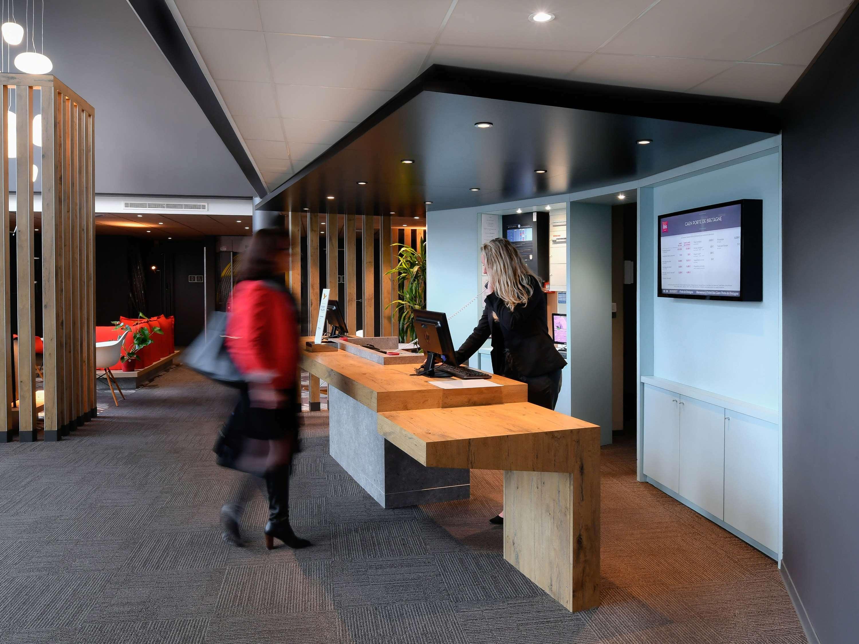 Ibis Budget Caen Porte De Bretagne Bretteville-sur-Odon ภายนอก รูปภาพ