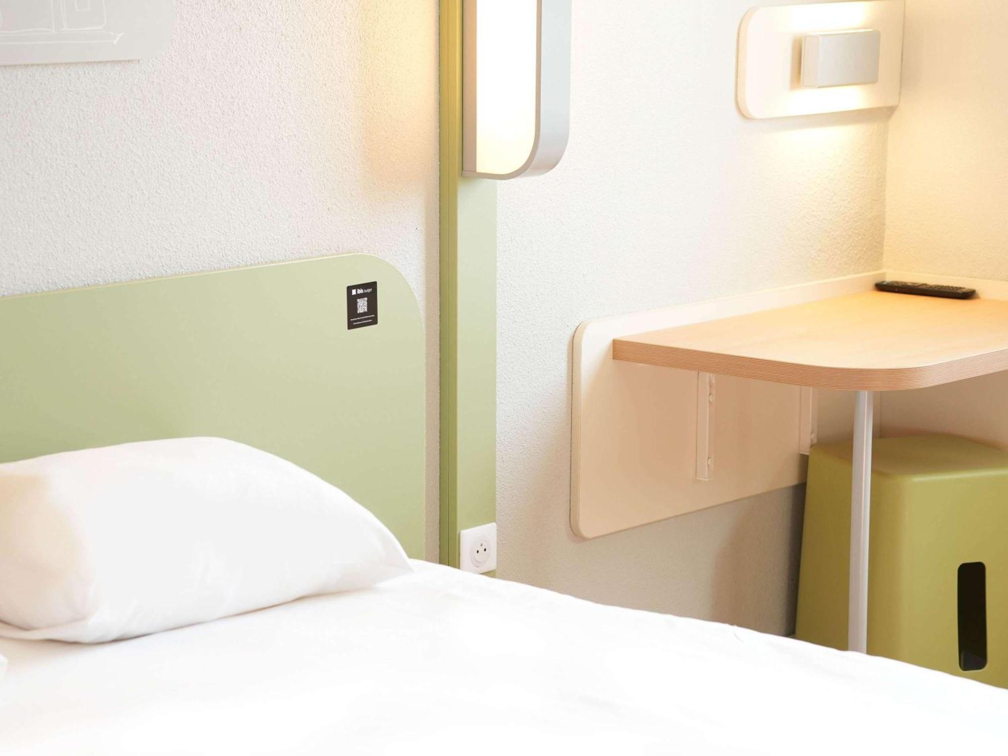 Ibis Budget Caen Porte De Bretagne Bretteville-sur-Odon ภายนอก รูปภาพ