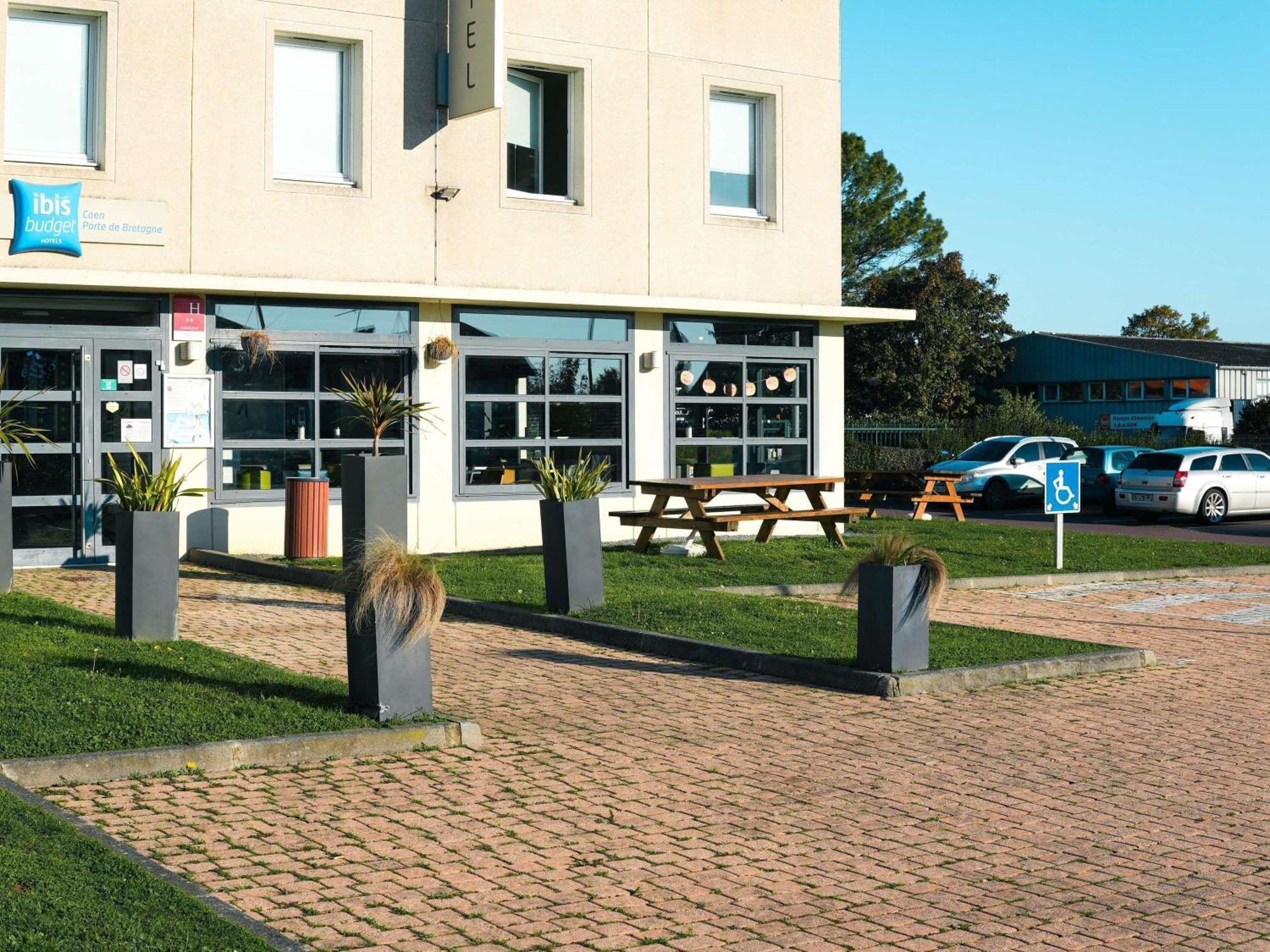 Ibis Budget Caen Porte De Bretagne Bretteville-sur-Odon ภายนอก รูปภาพ