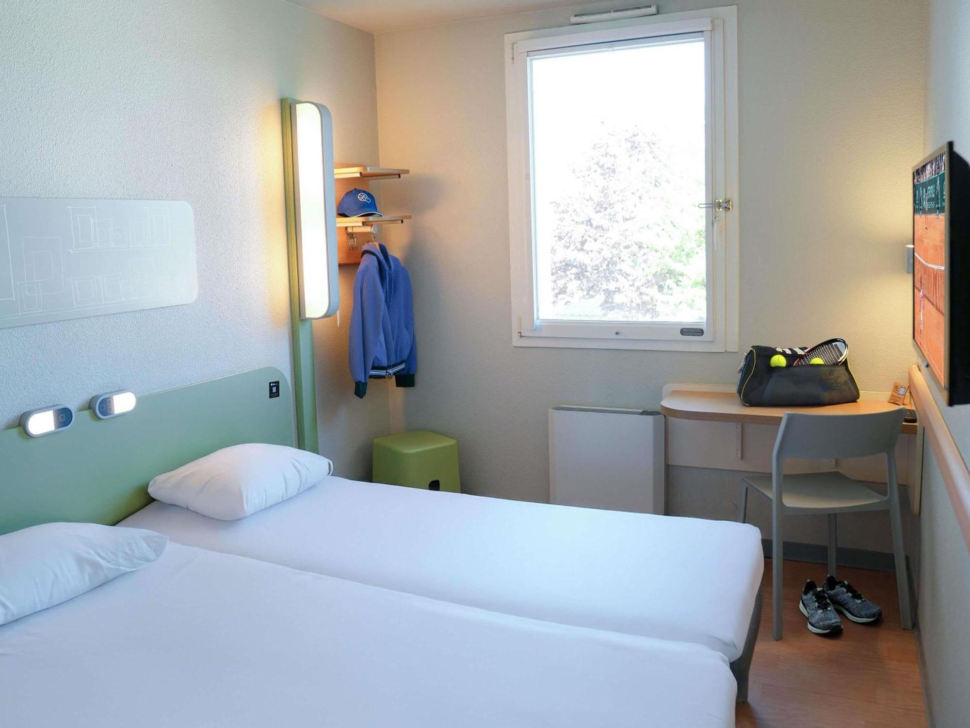 Ibis Budget Caen Porte De Bretagne Bretteville-sur-Odon ภายนอก รูปภาพ